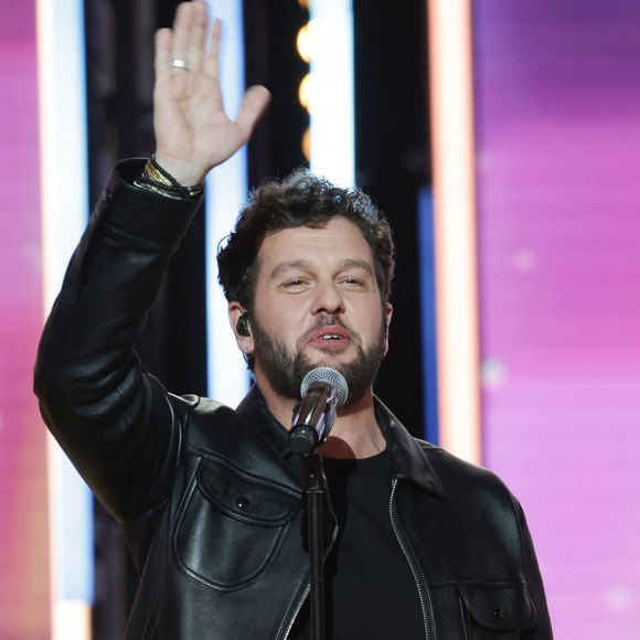 "Je suis allé chez moi en Alsace. Pour essayer de me reconstruire, revoir mes enfants et reprendre une vie normale", a-t-il expliqué

Claudio Capéo - Les célébrités se mobilisent pour la 38ème édition du Téléthon dans les studios de France 2 à Paris © Coadic Guirec / Bestimage