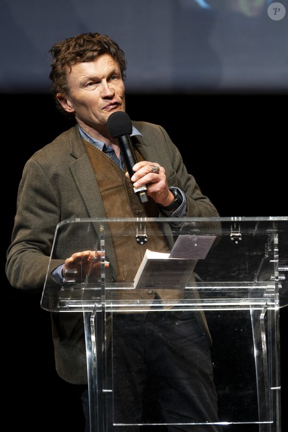 A cette occasion, il s'est confié à nos confrères de Gala sur cet ouvrage mais pas que. 

Sylvain Tesson - J.Lang, président de l’Institut du monde arabe et A.Gallimard, président des Editions Gallimard ont réuni les écrivains du monde entier lors d'une soirée exceptionnelle à l'Institut du Monde Arabe (IMA), animée par F.Busnel, en soutien à Boualem Sansal, emprisonné à Alger depuis novembre 2024.
© Pierre Perusseau / Bestimage