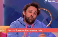 Arthur Jugnot se confie sur son rôle de père, lui qui a deux enfants de douze ans d'écart, dans "Les Maternelles XXL".