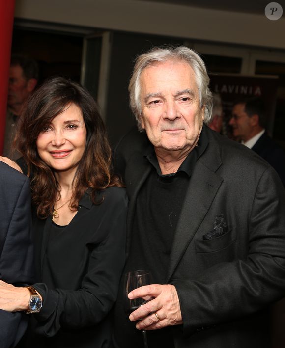 Evelyne Bouix et son mari Pierre Arditi - Lancement du livre de J-L Petitrenaud "Les quatre saisons d'Emile et Marcelle" au restaurant Lavinia à Paris le 5 novembre 2018. © Denis Guignebourg/Bestimage