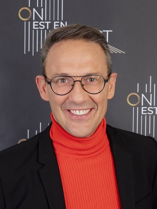 "Profite de ta nuit, c'est peut-être la dernière" : Julien Courbet raconte les appels téléphoniques qui lui ont fait retenir son souffle