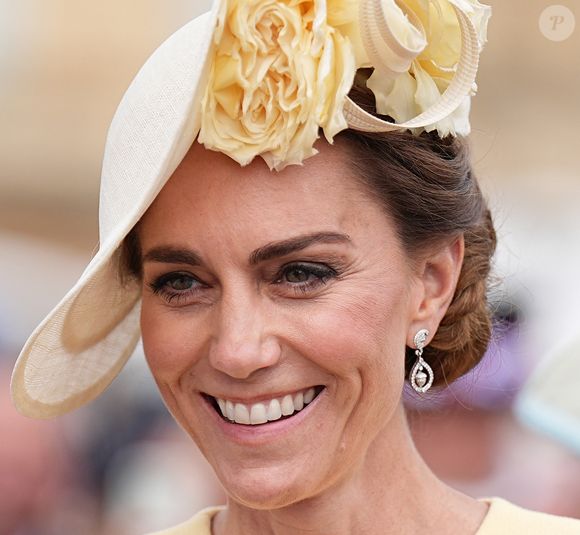 Catherine (Kate) Middleton, princesse de Galles, lors de la Royal Garden Party de Buckingham Palace à Londres, le 20 mai 2025. (Aaron Chown/WPA-Pool / Julien Burton via Bestimage).