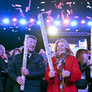 Christian Estrosi, le maire de Nice, et sa femme Laura Tenoudji Estrosi durant la soirée d'ouverture de la 140eme édition du Carnaval de Nice "Roi des Oceans" à Nice, le 15 février 2025. © Bruno Bebert/Bestimage