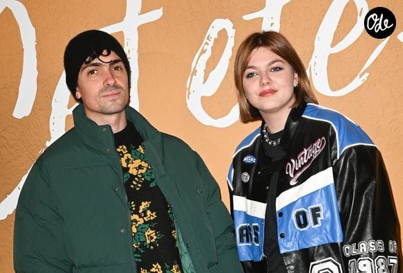 Mais pour accompagner cette annonce, le musicien s'est passé de longs discours, préférant ajouter un gros cœur rouge vibrant et un émoji fusée.

Florian Rossi et Louane Emera - Avant-première du film "Cet été-là" au cinéma Pathé Wepler à Paris le 3 janvier 2022. © Coadic Guirec/Bestimage