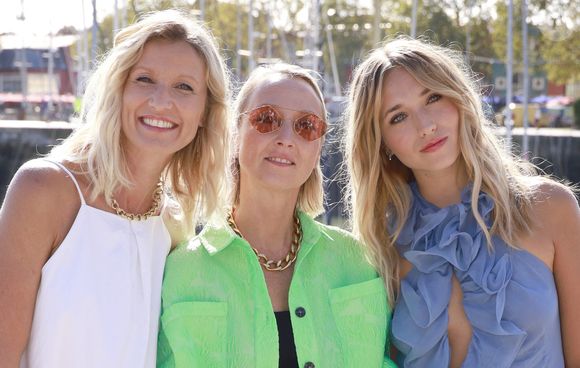 Alexandra Lamy, Audrey Lamy, Chloé Jouannet lors de la 25e édition du Festival de la fiction télé de La Rochelle mercredi 13 septembre 2023 / Christophe Aubert via Bestimage
