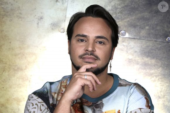 Exclusif - Portrait de Yanis Marshall à Paris, le 23 mai 2023. © Cédric Perrin/Bestimage