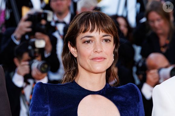 Vimala Pons - Montée des marches du film " La vénus électrique " pour la cérémonie d'ouverture du 79ème Festival International du Film de Cannes, le 12 mai 2026. © Jacovides-Moreau /Bestimage