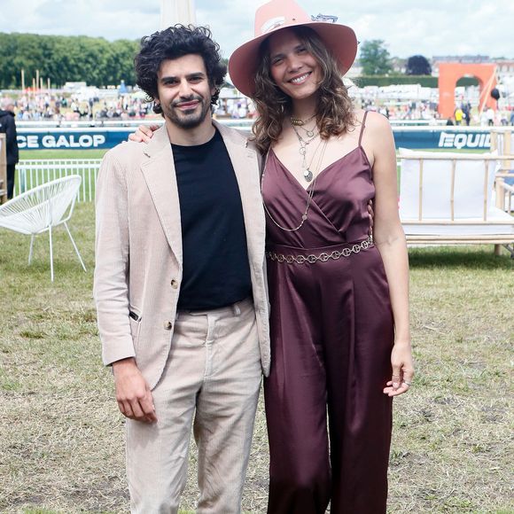 Vanille Clerc (fille de Julien Clerc et de Virginie Coupérie-Eiffel) - People au prix de Diane à l'hippodrome de Chantilly, France, le 16 juin 2024. © Christophe Clovis / Bestimage