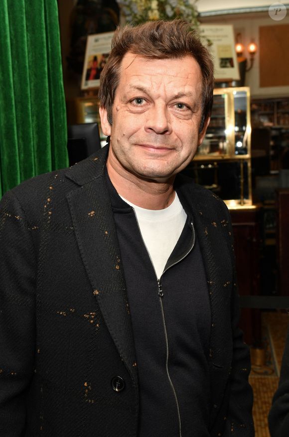 Interviewé par "Télé-Loisirs", Laurent Mariotte avait également évoqué son fils qui semble avoir hérité de sa passion pour la cuisine

Exclusif - Laurent Mariotte - Laurent Baffie fête son succès littéraire "1 Million de livres vendus" aux Deux Magots à Paris le 8 mars 2023. © Veeren/Bestimage