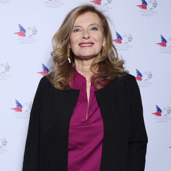 Valérie Trierweiler au photocall de la soirée annuelle du Secours Populaire au Musée des Arts Forains à Paris le 2 décembre 2024.

© Denis Guignebourg / Bestimage
