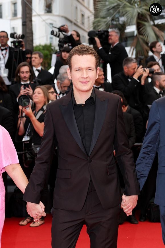 Les deux fils aînés de Dany Boon recherchent un studio de répétition à Paris.

Noé Boon - Montée des marches du film « Furiosa : A Mad Max Saga » lors du 77ème Festival International du Film de Cannes, au Palais des Festivals à Cannes. 
© Jacovides-Moreau / Bestimage