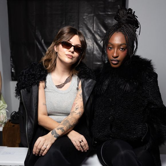 Louane Emera , Ebony au Front Row du défilé Vaillant Collection Femme Prêt-à-Porter Automne/Hiver 2026-2027 lors de la Fashion Week de Paris (PFW) au palais de Tokyo, à Paris, France, le 6 mars 2026. © Julien Sarkissian/Bestimage