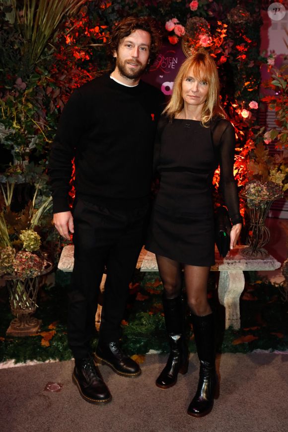 Sur son compte "Instagram"

Exclusif - Axelle Laffont et son compagnon Romain Sichez - Soirée caritative "For the women we love" au profit de la fondation ARC au Pavillon Cambon à Paris © Christophe Clovis/Bestimage