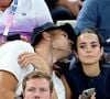 “J’ai presque envie de faire un Leg Day”, lui a répondu Florent Manaudou

Florent Manaudou et sa compagne Lola Dumenil - Les célébrités en tribunes pendant l'épreuve de basketball de Demi-Finale opposant la France à l'Allemagne lors des Jeux Olympiques de Paris 2024 (JO) à l'Arena Bercy, à Paris, France, le 8 août 2024. © Jacovides-Perusseau/Bestimage