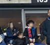 Sa compagne Léa Salamé était pour sa part absente, car elle devait présenter le matinale de France Inter le lendemain
Raphaël Glucksmann en famille - Célébrités dans les tribunes du quart de finale de la Ligue des Nations de l'UEFA 2025 "France - Croatie (2-0 / tab 5-4)" au Stade de France à Saint-Denis le 23 mars 2025. © Cyril Moreau/Bestimage