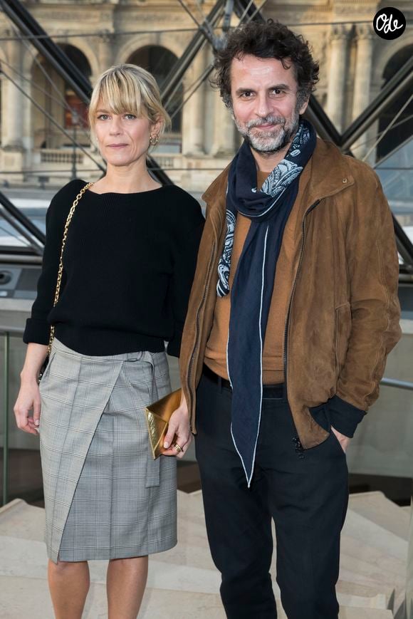 Le 25 septembre 2008, Marina Foïs et Éric Lartigau deviennent parents pour la deuxième fois avec la naissance de Georges.

Marina Foïs et Eric Lartigau au défilé de mode "Louis Vuitton", collection prêt-à-porter Automne-Hiver 2017-2018 au musée du Louvre à Paris, le 7 Mars 2017.© Olivier Borde/Bestimage