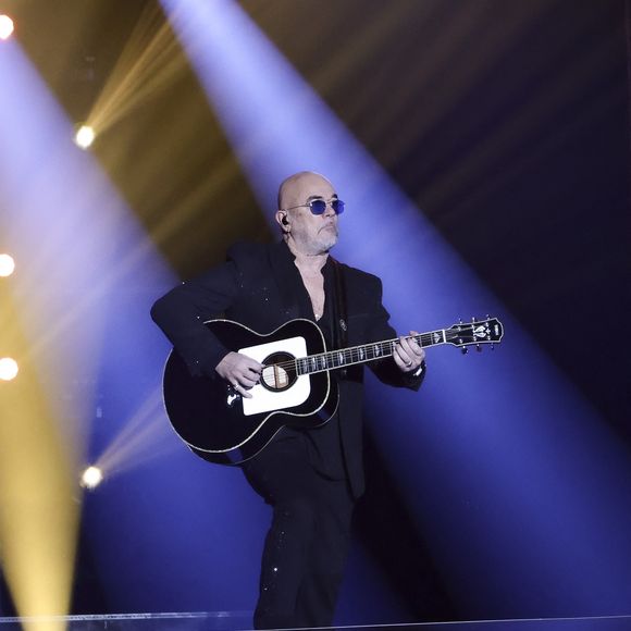 Pascal Obispo, lors de l’enregistrement de l'émission "La fête de la chanson française - 20 ans d'émotions" présentée par L.Thilleman et A.Manoukian, et diffusée le 17 avril sur France 3 à Paris, France, le 9 décembre 2025. © Jack Tribeca/Bestimage