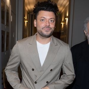 "À la fin, elle a vu que j'étais pas un connard et elle a vu que je me comportais plutôt bien et donc elle nous a laissés", a-t-il conclu.

Kev Adams - Rachida Dati remet à Chantal Ladesou les insignes de Chevalier de la Légion d'Honneur au ministère de la Culture à Paris le 2 février 2026.
© Cyril Moreau / Bestimage