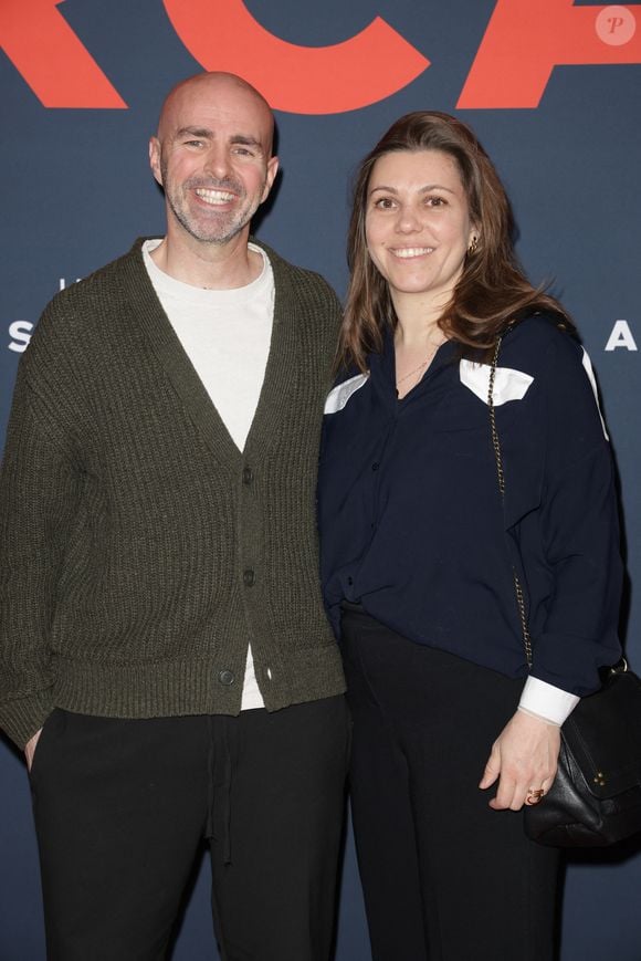 Julien Arruti et sa femme Aurélie Arruti  - Première du film "Mercato" au cinéma "Le Grand Rex" à Paris, le 17 février 2025.
© Guirec Coadic/Bestimage