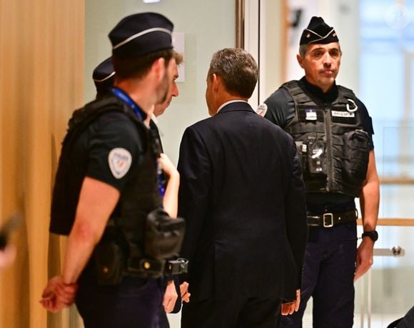 Nicolas Sarkozy au Tribunal judiciaire (Batignolles, 32ème chambre correctionnelle) pour l'annonce de la décision dans le cadre du procès Lybien le 25 septembre 2025.

© Christian Liewig / Bestimage