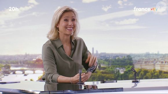 Dernier J.T de Anne-Sophie Lapix sur France 2 le 26 Avril 2025.
© Capture d'ecran France TV via Bestimage