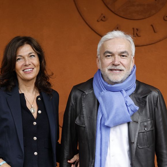 Pascal Praud et sa femme Catherine lors des Internationaux de France de Tennis de Roland Garros 2025, à Paris, France, le 7 juin 2025.

© Cyril Moreau / Bestimage