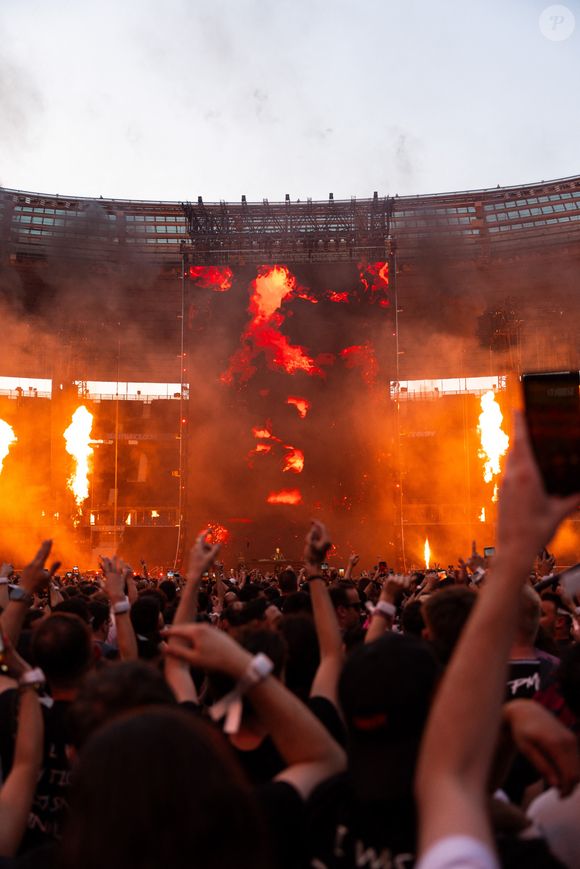 DJ Snake en concert au Stade de France à Saint-Denis le 10 mai 2025.