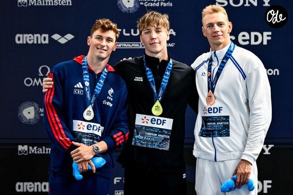 Le podium de la finale messieurs du 50 mètres papillon lors des Championnats d'Europe de natation 2026 : Maxime Grousset (France), Egor Kornev et Grigori Pekarski, le 11 août 2026.

Inside/Psnewz/Bestimage