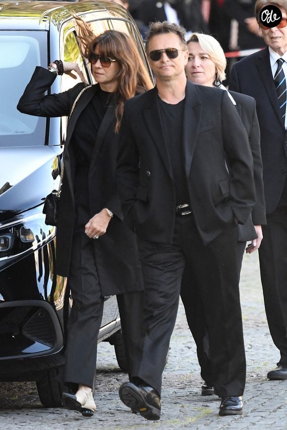 David Hallyday et sa femme Alexandra Pastor - Obsèques de Nathalie Baye en l'église Saint-Sulpice à Paris le 23 avril 2026. 

Photo de Clement Prioli / Bestimage