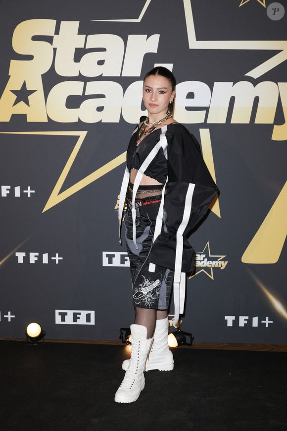 Ce sont les candidats des deux dernières saisons qui ont fait le show sur scène, dont Lénie

Lénie (Star Academy 11) - Photocall de la soirée de lancement de la 13ème saison de la "Star Academy" au cinéma Le Grand Rex à Paris. La Star Academy 2025 sera diffusé à partir du 18 octobre 2025 sur TF1.
© Guirec Coadic/Bestimage