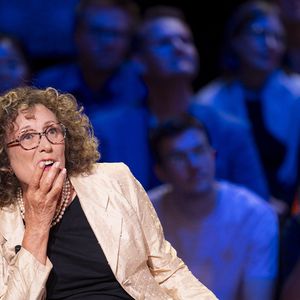 Exclusif - Mireille Dumas lors de l'enregistrement de l'émission "La Boîte à secrets", présentée par F.Bollaert et diffusée le 26 septembre 2025 sur France 3, dans les studios du Lendit à Saint-Denis, Seine Saint-Denis, France, le 8 septembre 2025. © Pierre Perusseau/Bestimage