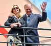 Les parents de Maria Carolina, dont la romance avec Jordan Bardella fait grand bruit, ont rayonné sous le soleil monégasque.


Le prince et la princesse Charles et Camilla de Bourbon des Deux Siciles durant le Monaco E-Prix 2026, Round 10, le 17 mai 2026.  © Bruno Bebert / Bestimage
