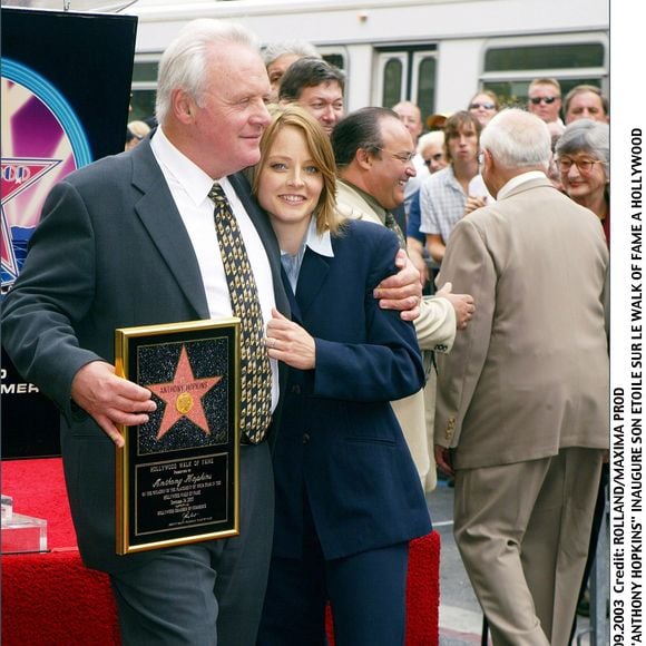 Anthony Hopkins inaugure son étoile sur le Walk of Fame à Hollywood en présence de Jodie Foster le 25 septembre 2003. © ALAIN ROLLAND / MAXIMA PROD / BESTIMAGE