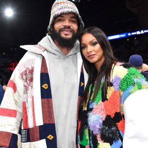 Joakim Noah et sa femme Lais Ribeiro à l'Accor Arena Bercy le 19 janvier 2023. 

© Veeren/Bestimage
