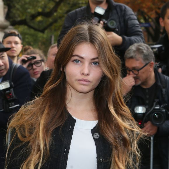 Thylane Blondeau sortant du défilé de mode "Chanel", collection prêt-à-porter printemps-été 2016, au Grand Palais à Paris. Le 6 Octobre 2015. Veeren -Christophe Clovis / Bestimage