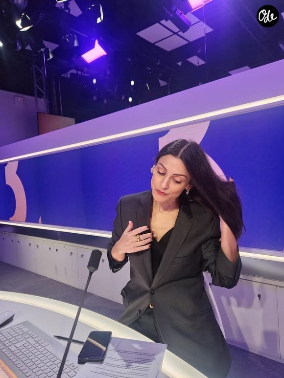 Désormais figure phare de Franceinfo et de "C à vous" sur France 5, la journaliste enchaîne les projets.