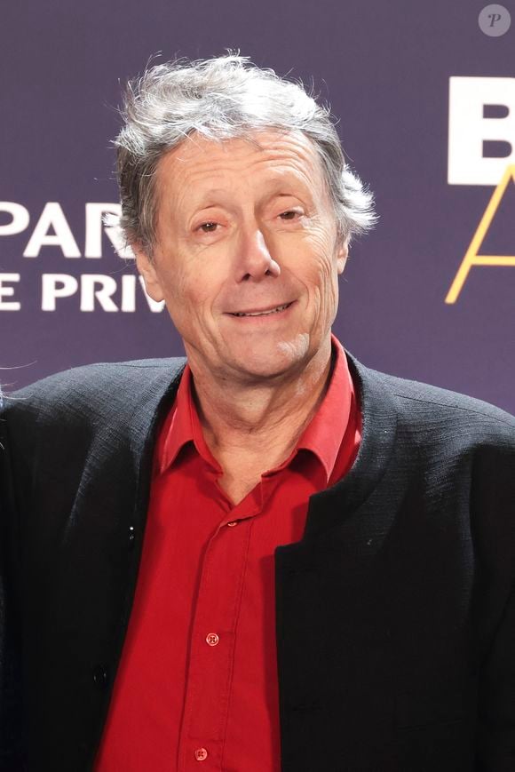 Il est ainsi jugé "radin", "trop pince" avec ceux qui l'invitent à passer la nuit à la maison.

Antoine de Maximy, au photocall de la cérémonie des BFM awards au Grand Palais à Paris le 13 janvier 2025.

© Jack Tribeca / Bestimage