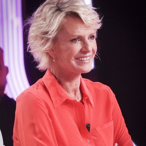 Sophie Davant sur le plateau de l’émission "TPMP" ("Touche Pas à Mon Poste") présentée en direct par C.Hanouna et diffusée sur C8 - Paris le 07/09/2023.

© Jack Tribeca / Bestimage