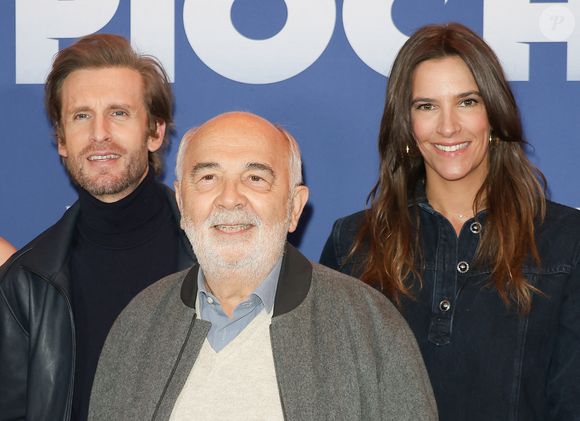 Philippe Lacheau, Gérard Jugnot et Charlotte Gabris - Avant-première du film "Mauvaise pioche" au Publicis Cinémas à Paris le 23 mars 2026. © Coadic Guirec/Bestimage