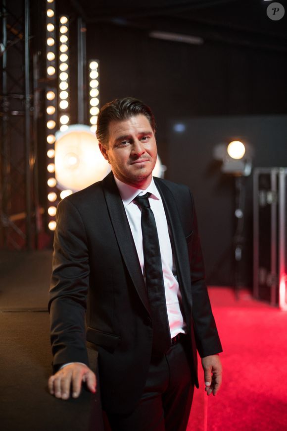 Exclusif - Julien Dassin - Backstage de l'enregistrement de l'émission "300 Choeurs chantent Dassin" à Paris, qui sera diffusée le 16 octobre sur France 3. 
© Tiziano Da Silva / Bestimage