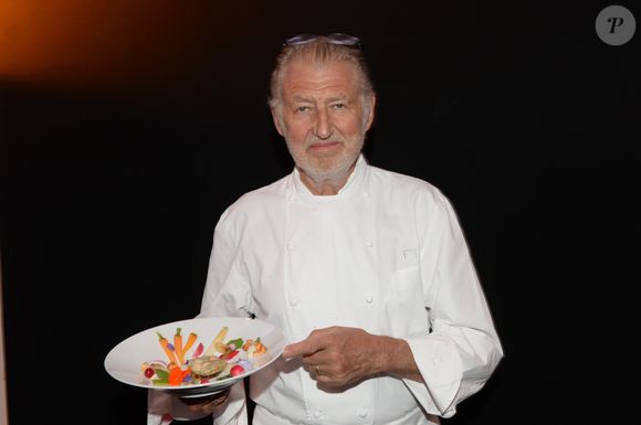 Le chef Pierre Gagnaire - Inauguration de la boutique Audemars Piguet, 15 rue Royale, et présentation de la nouvelle collection Royal Oak Yellow Gold, à Paris, le 26 mai 2016. © Rachid Bellak/Bestimage