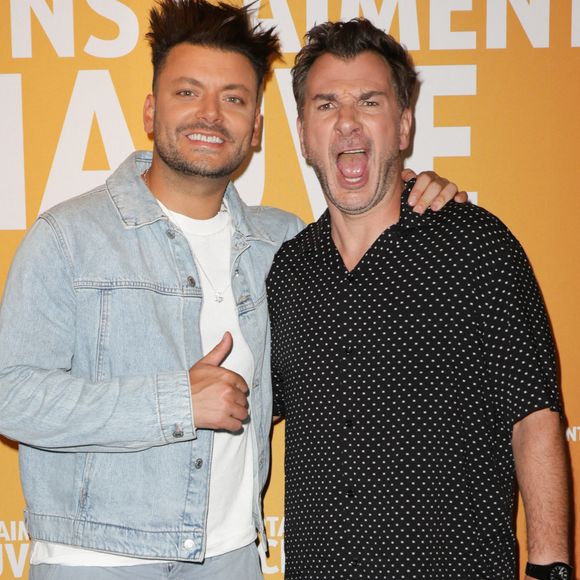 Les deux humoristes sont très proches dans la vie de tous les jours,

Kev Adams et Michaël Youn - Avant-première du film "Certains l'aiment chauve"  au Cinéma UGC Ciné Cité Bercy à Paris le 10 juillet 2025. © Coadic Guirec/Bestimage
