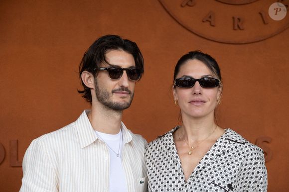 Pierre Niney, Natasha Andrews au Village pour la finale masculine lors des Internationaux de France 2025 à Roland Garros le 08 juin 2025 à Paris, France. ©Nasser Berzane/ABACAPRESS.COM