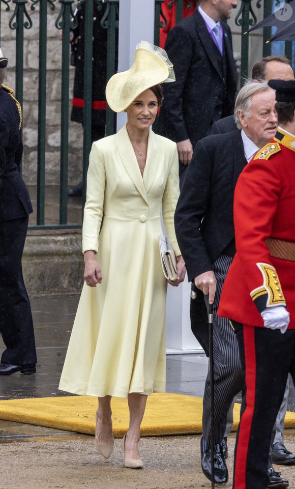 Pippa Middleton à la sortie de la cérémonie de couronnement du roi d'Angleterre à l'abbaye de Westminster de Londres, le 6 mai 2023. Photo : Agence / Bestimage