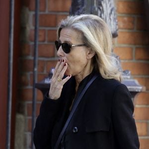 Claire Chazal - Arrivées aux obsèques de Nadia Farès en l'église Saint-Jean-de-Montmartre à Paris, le 24 avril 2026. N.Farès est décédée le 17 avril 2026 quelques jours après un "incident cardiaque" survenu le 12 avril 2026 dans la piscine du complexe sportif, Blanche (9ème). Dominique Jacovides - Olivier Borde / Bestimage