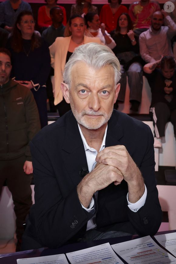 Exclusif - Gilles Verdez, sur le plateau de l'émission "Tout Beau, Tout N9uf - TBT9" présentée par C.Hanouna, et diffusée en direct sur W9, Paris, France, le 13 janvier 2026. © Jack Tribeca / Bestimage