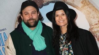 Gérard Jugnot : La fille de son fils Arthur Jugnot et de Flavie Pean a fêté ses 1 an, images des festivités en famille
