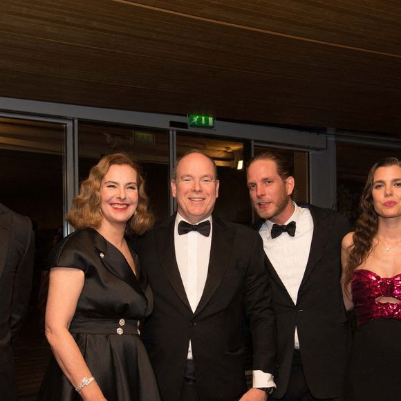 Pierre Casiraghi, Carole Bouquet, le prince Albert II de Monaco, Andrea Casiraghi, Charlotte Casiraghi et Dimitri Rassam assistent au Bal de la Rose 2019 au Sporting de Monaco, Monaco.
Photo by Palais Princier/Gaetan Luci/SBM/ABACAPRESS.COM