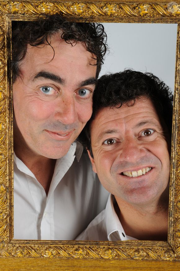 Éric Carrière affirme que seules "trois personnes" mènent la fronde contre eux.

Eric Carriere et Francis Ginibre des Chevaliers Du Fiel posant lors d'une séance photo à Avignon, France, le 25 septembre 2011. Photo par LOONA/ABACAPRESS.COM
