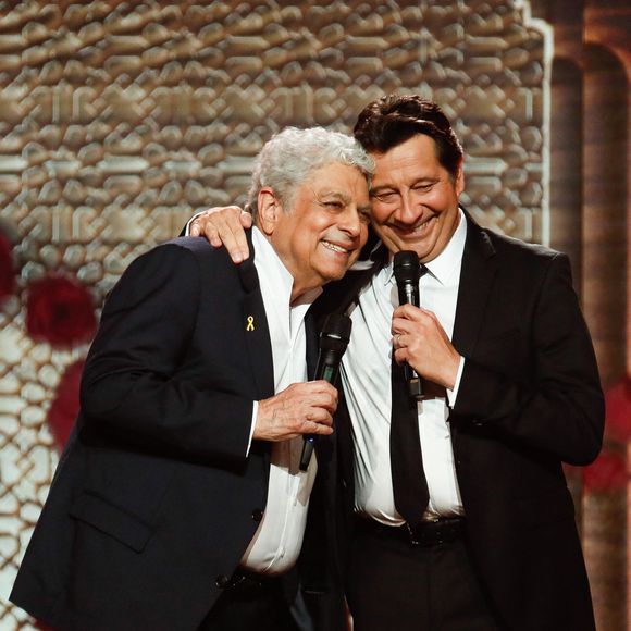 Exclusif - Enrico Macias, Laurent Gerra lors de l'enregistrement de l'émission "Laurent Gerra, l'anniversaire événement" présentée par S.Bern et qui sera diffusée le 7 juin 2025 sur France 2, au théâtre Marigny, à Paris, France, le 28 avril 2025. © Clovis-Moreau/Bestimage